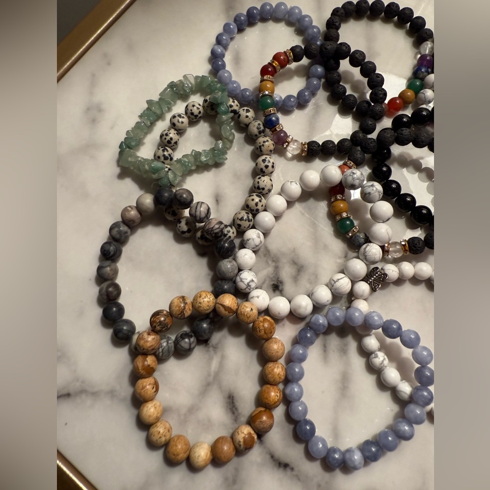 Set of 15 Beaded Bracelets Jewelry Variety of Crystal Beads & Healing Stones - Picture 3 of 13
